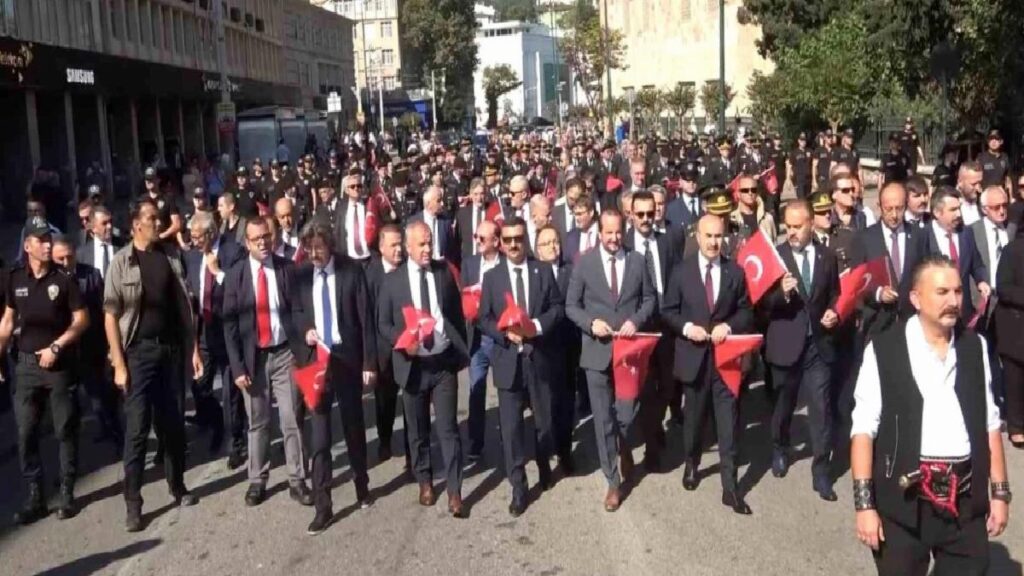 Bursa’nın düşman işgalinden kurtuluşunun 101’inci yılı coşkuyla kutlandı
