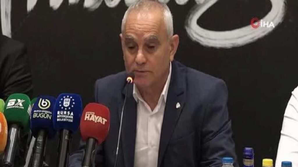 Bursaspor’un forma göğüs sponsoru Tarım ve Peyzaj A.Ş oldu