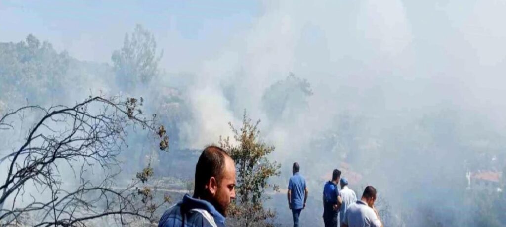 Denizli’de Metruk Binada Çıkan Yangın Denetim Altına Alındı