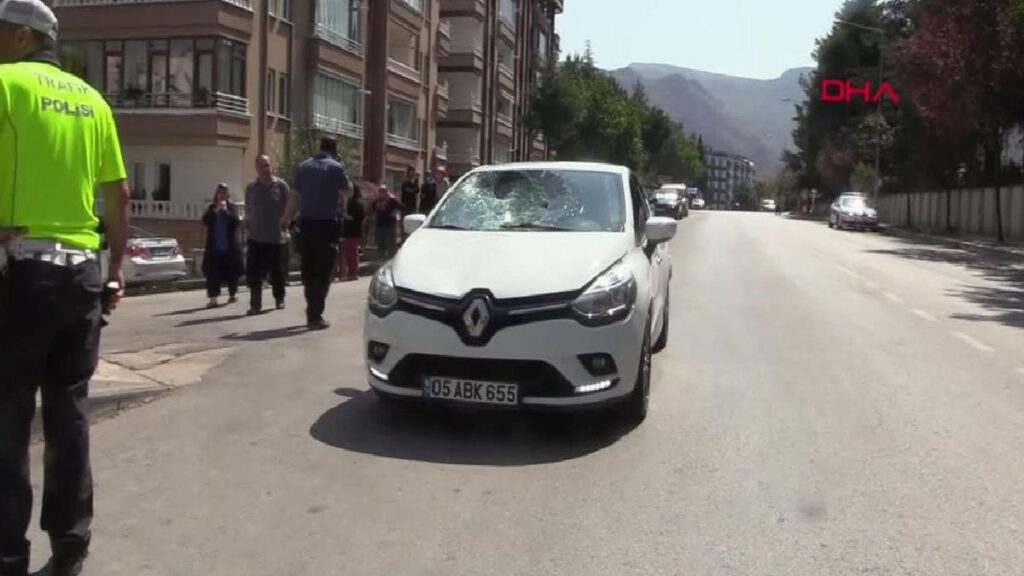 Diyalize gitmek için meskenden çıkan hasta arabanın çarpması sonucu ağır yaralandı