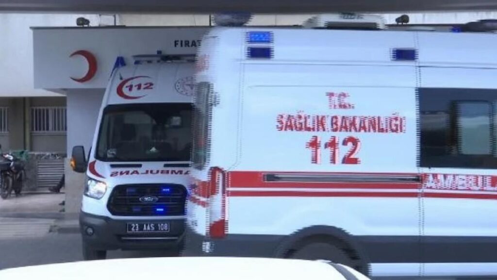 Elazığ’da arbedede kızgın yağ saldırısı: 1’i ağır 2 kişi yaralandı