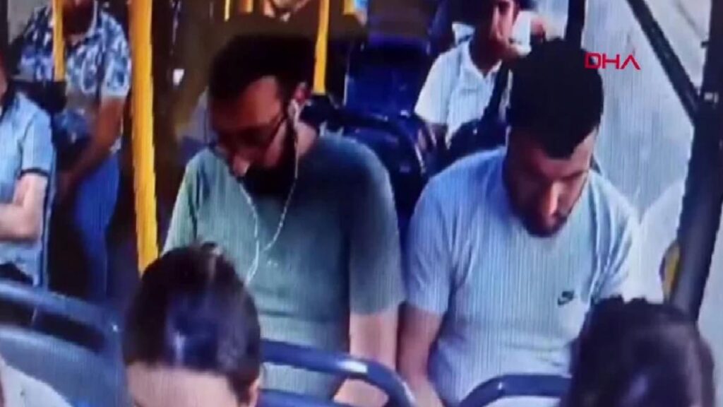 Gaziantep’te Özel Halk Otobüsü Sürücüsü Kalp Krizi Geçiren Yolcuyu Hastaneye Yetiştirdi