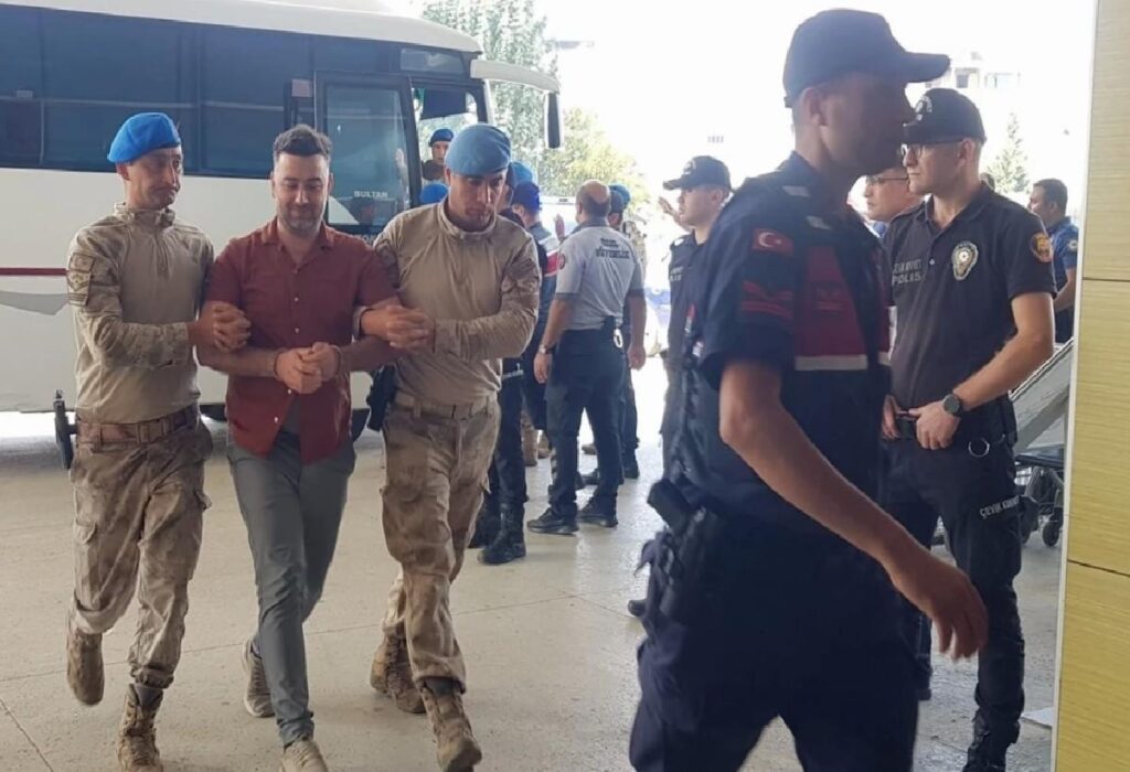 İnegöl Terkinler Çetesi Operasyonunda 16 Kuşkulu Tutuklandı