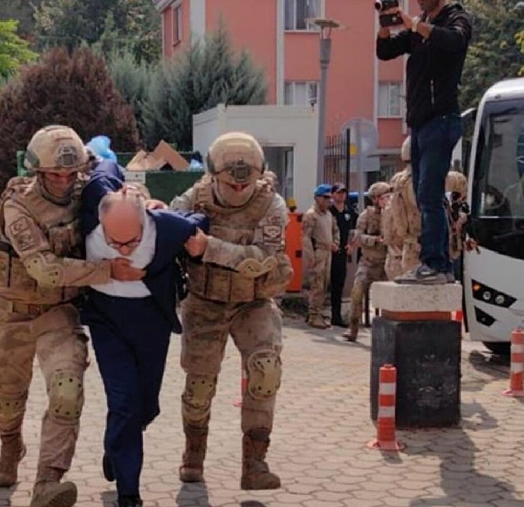 İnegöl’deki Terkinler çetesine operasyon: 16 şüpheliden biri cezaevinde intihar etti