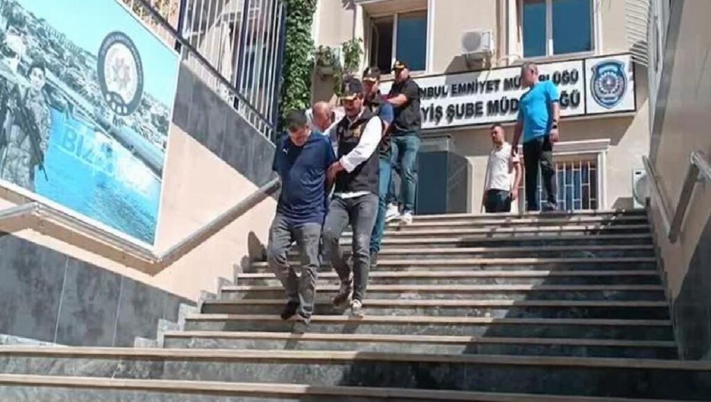 İstanbul ve Bursa’da Polis ve Savcı Rolüyle Dolandırıcılık Yapan Şebekeye Operasyon