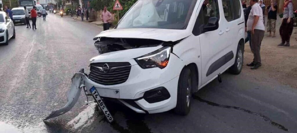 İznik’te tır kazası: Virajı alamayan tır devrildi