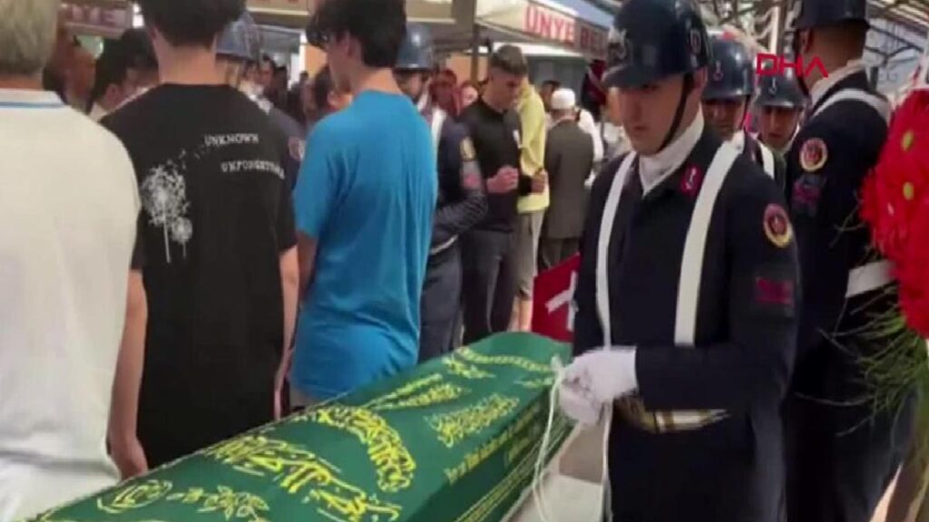 Jandarma Kıdemli Albay Hüsrev Arslan’ın cenazesi toprağa verildi