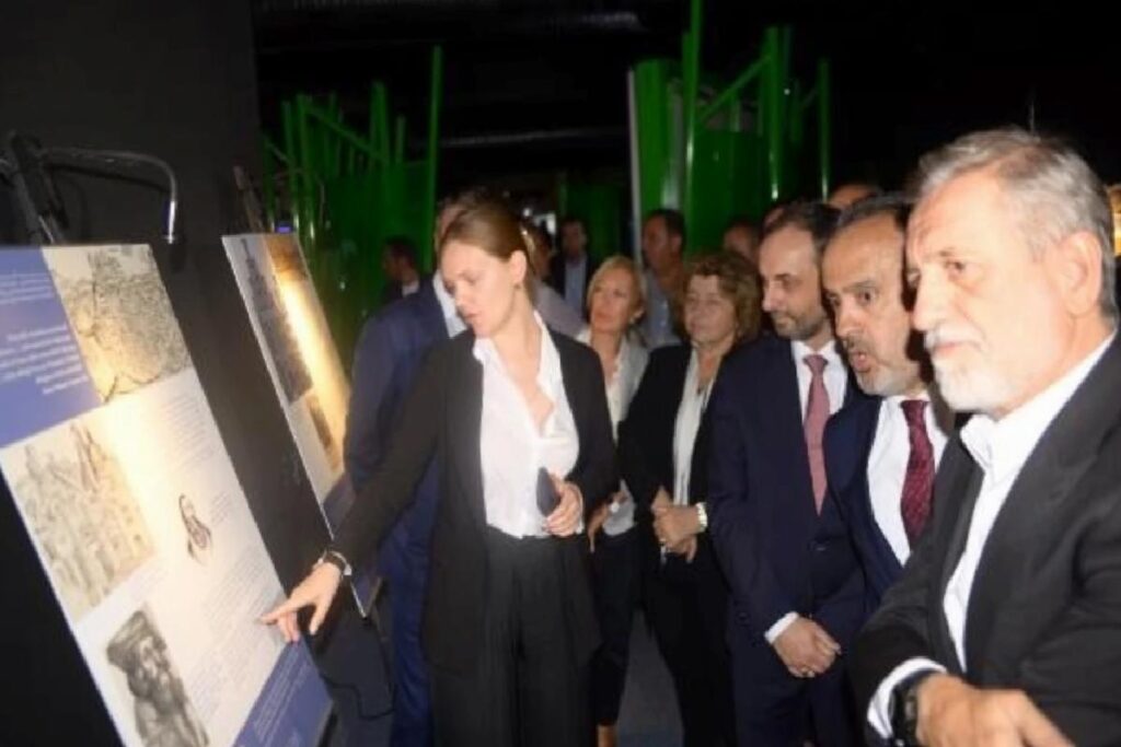 Nikolas Kopernik’in doğumunun 550. yıl dönümü anısına fotoğraf standı düzenlendi