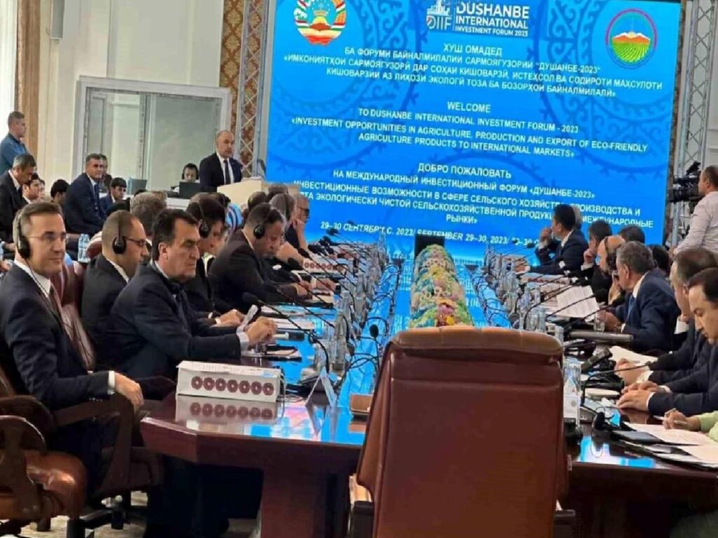 Osmangazi Belediye Lideri Mustafa Dündar, Tacikistan’da Bursa’yı tanıttı