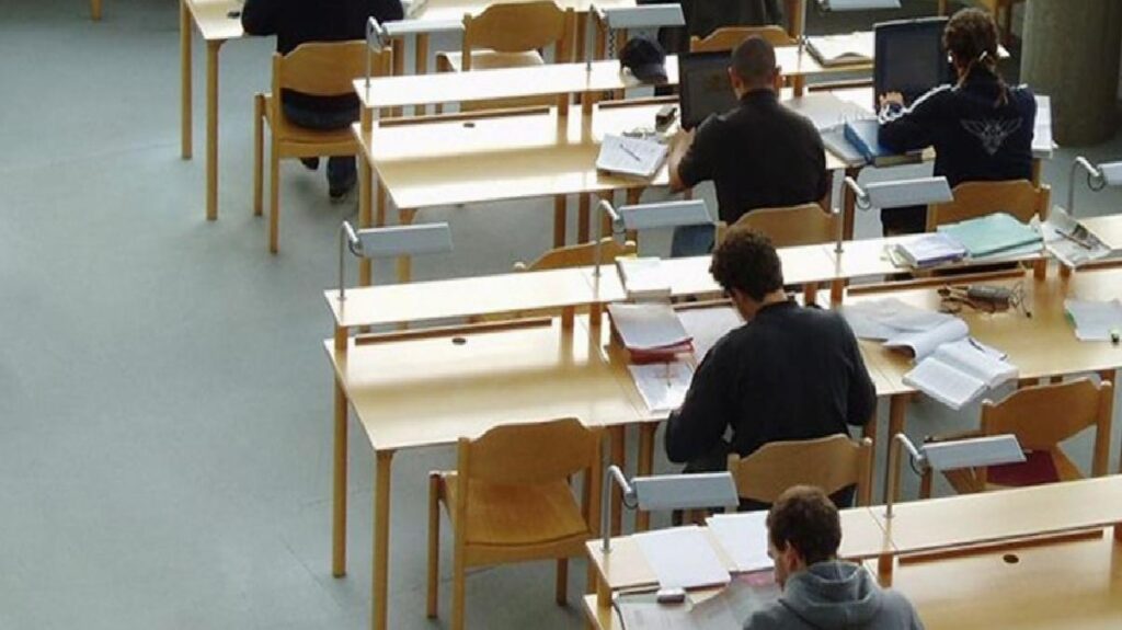 Sarsıntıdan en çok etkilenen 4 vilayetteki üniversitelilere “özel öğrencilik” hakkı geliyor