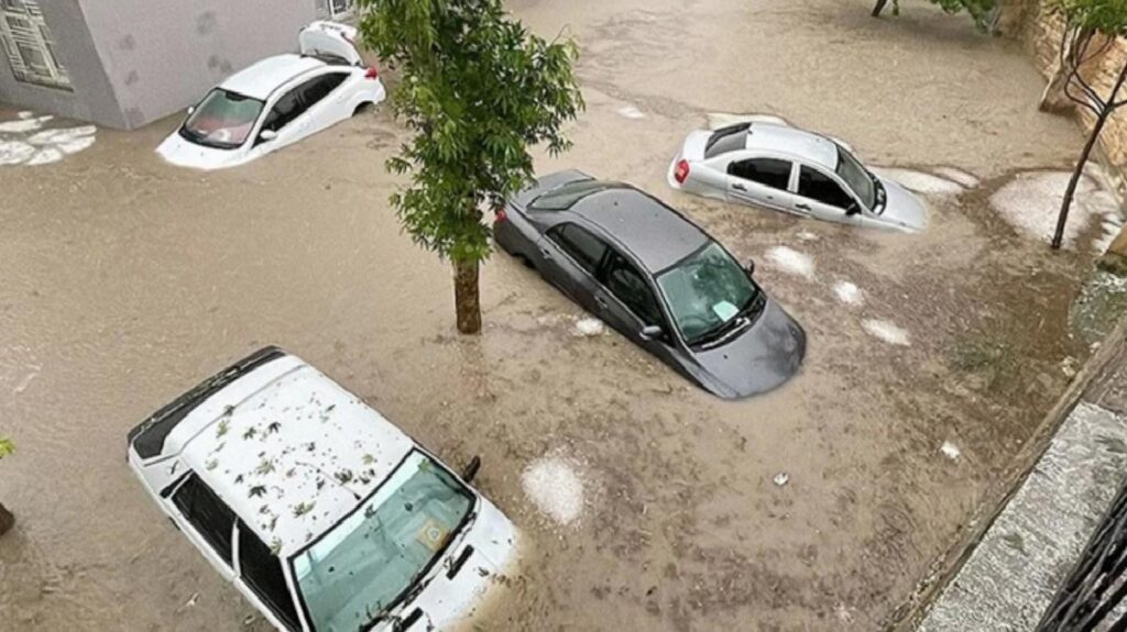 Sel ve su baskınlarına dikkat! Meteoroloji’den 7 kent için sarı kodlu alarm
