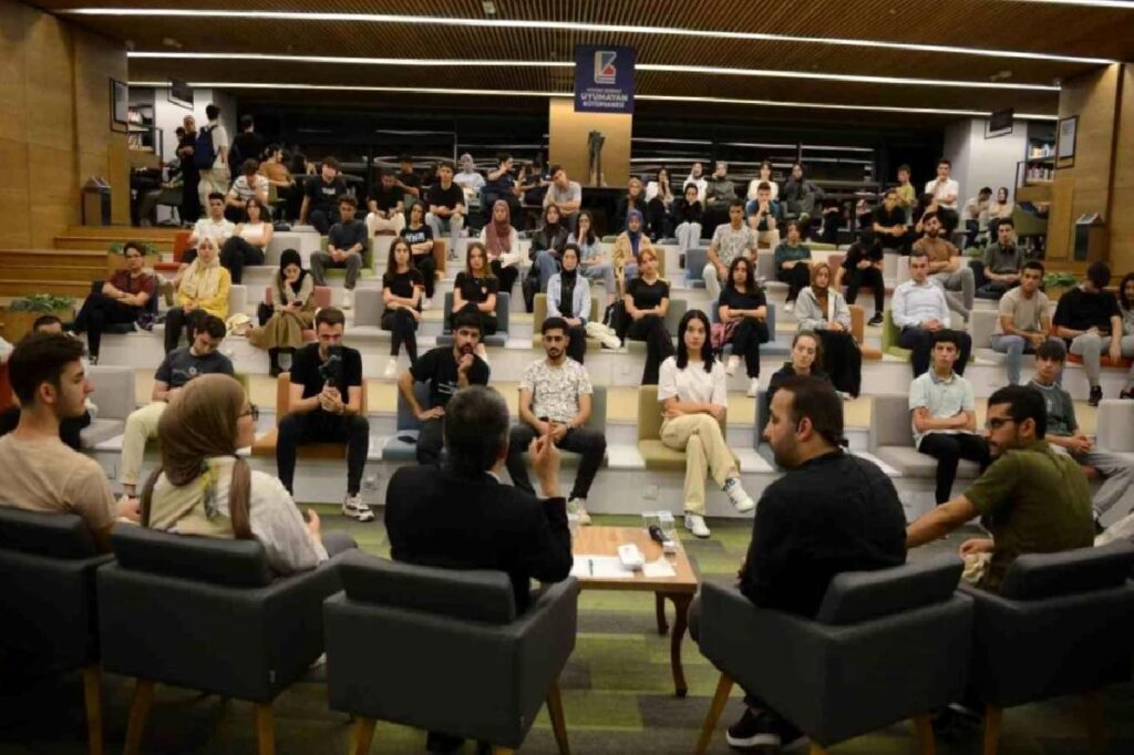 Yıldırım Belediyesi, gençlere uyumayan kütüphanelerle dayanak oluyor