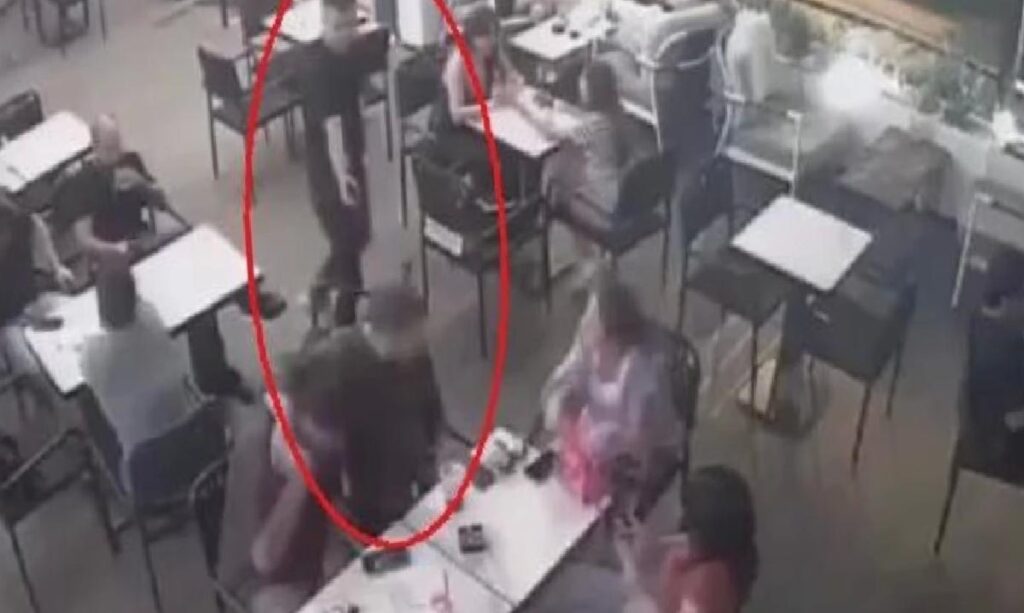 Adana’da kafede tartışma: Bir kişi tabancayla vuruldu