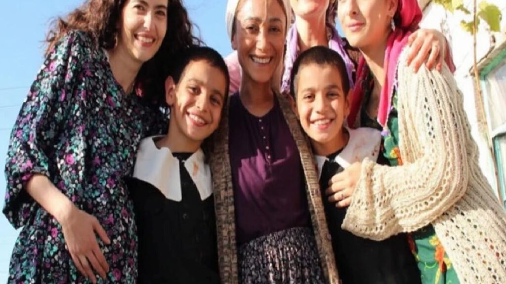 Bayana şiddeti mevzu alan Serçenin Gözyaşları sinemasını birinci kere bayan mahkumlar izledi