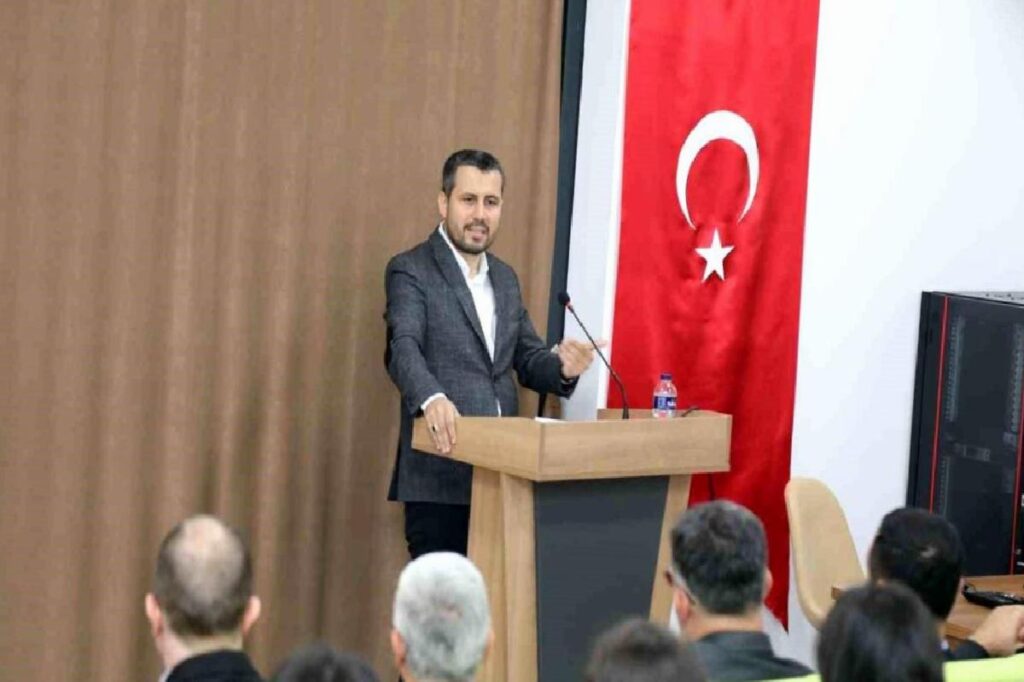 BTÜ Konferansında İsrail ve Filistin Savaşı Tartışıldı