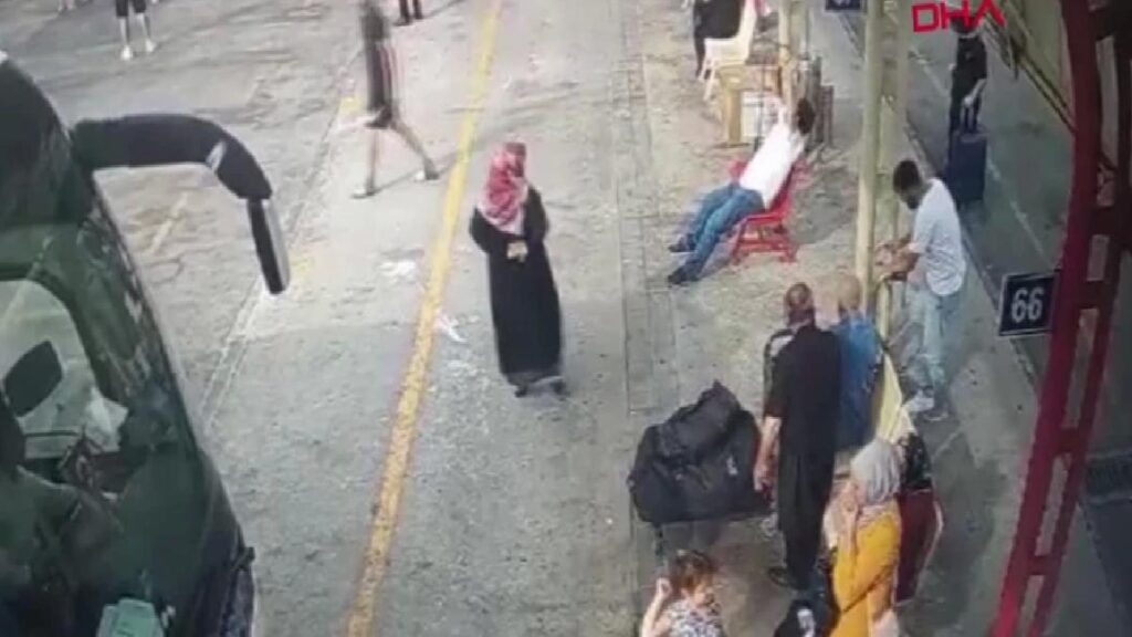 Bursa Otobüs Terminali’nde Yumruklu Hengame Sonucu Kalp Krizi Geçiren Yolcu Hayatını Kaybetti