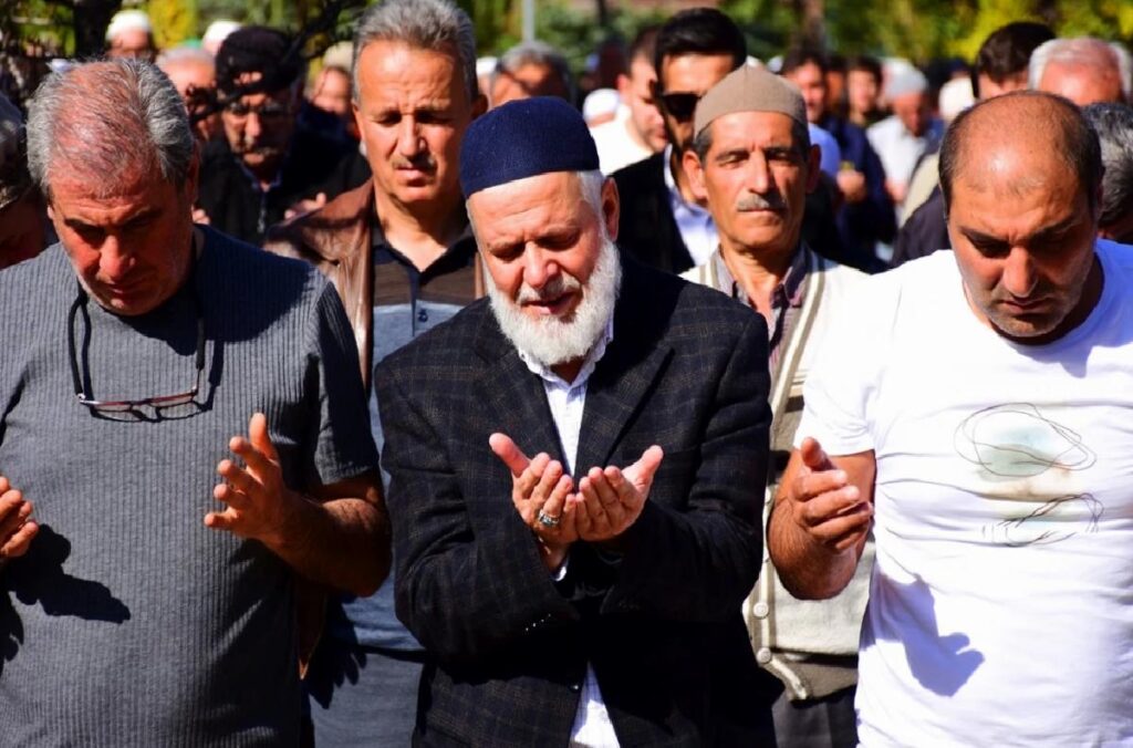 Bursa ve etraf vilayetlerde Gazze’de hayatını kaybedenler için cenaze namazı kılındı