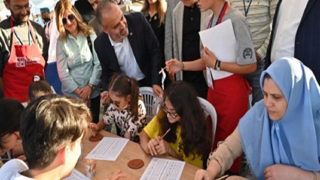 Bursa’da Arkeoloji Şenliği, tarih meraklılarını buluşturdu