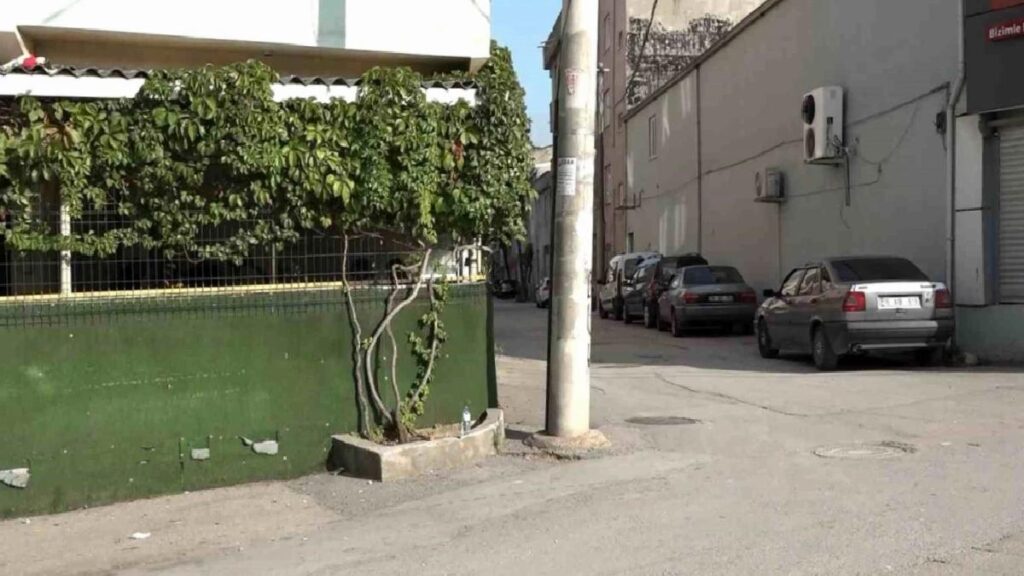 Bursa’da Kiracı, Konut Sahibini Kahvede Sırtından Vurdu