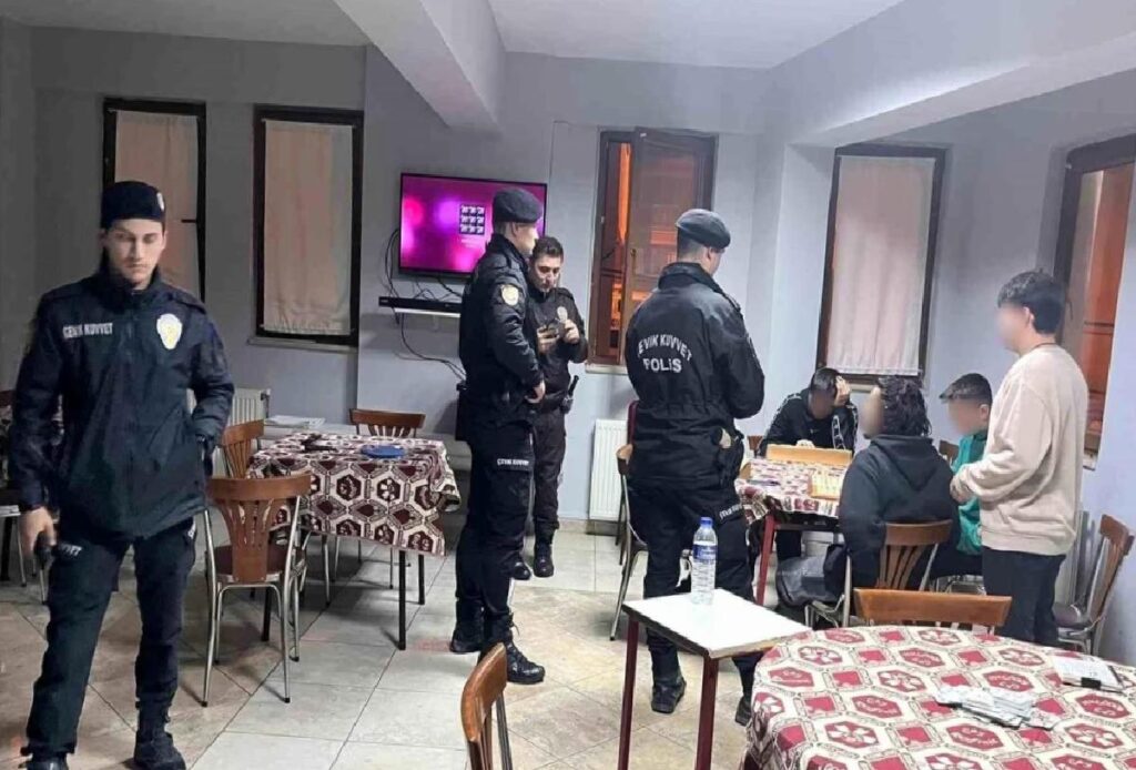 Bursa’da Uyuşturucu ve Silah Operasyonu