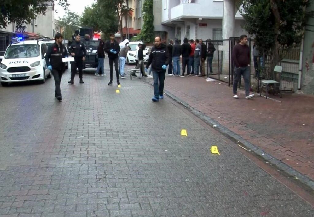 Esenyurt’ta Kıraathaneye Silahlı Atak: 2 Yaralı