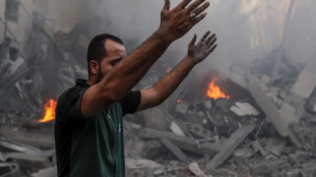 İsrail’in bombardımanı altındaki Gazze’de yaşayanlar, toplumsal medyadan vasiyetlerini paylaşıyor