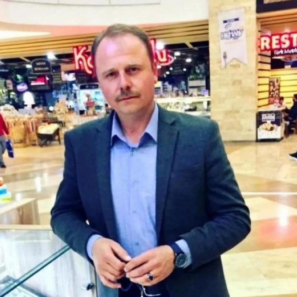 Kovanların bakımını yaparken arılar soktu, kurtarılamadı