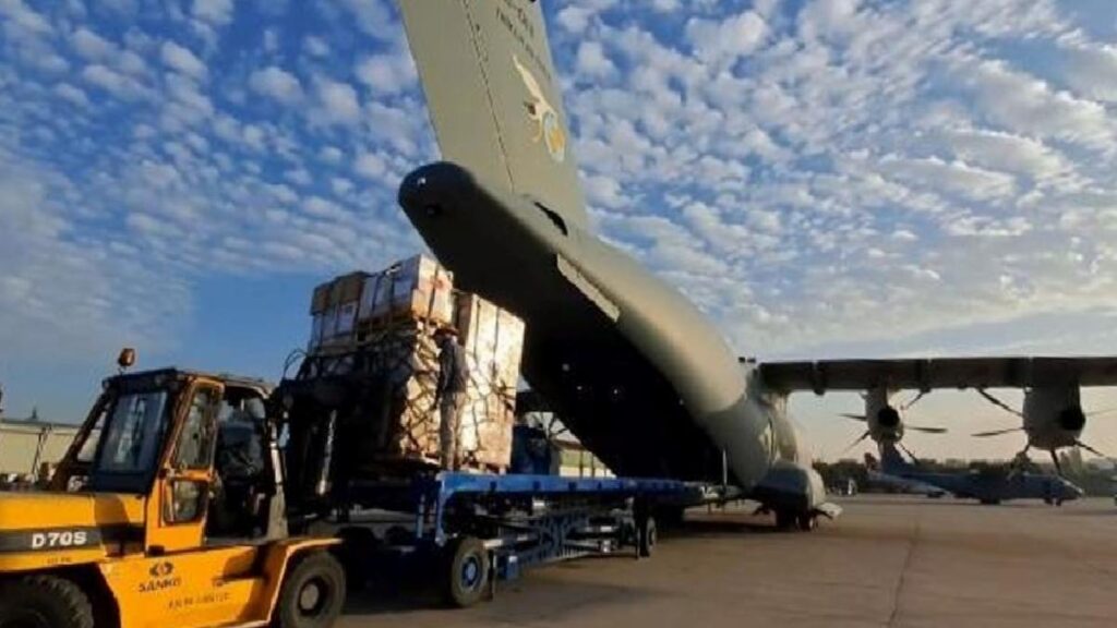 MSB, Gazze’ye yardım paketlerini uçaklarla ulaştırmaya başladı