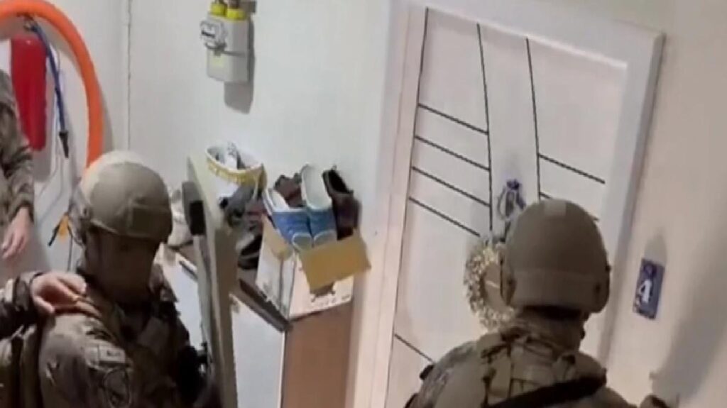 Son Dakika! 8 vilayette eş vakitli düzenlenen operasyonla Bulut Çetesi çökertildi, 25 kuşkulu yakalandı