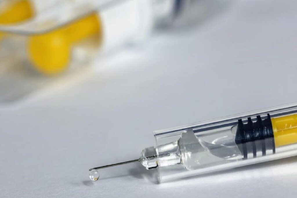 TTB’den COVID-19 Uyarısı: Eris Varyantına Karşı Koruyuculuğu Yüksek Aşılar Kullanılmalı